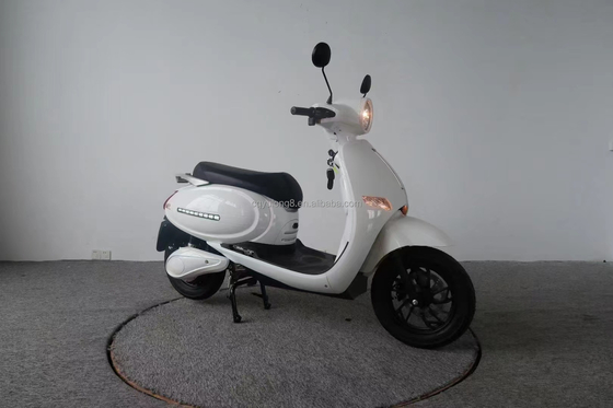 성인용 500W/1000W/1500W/2000W 브러시리스 모터 전기 스쿠터 최대 속도 40 60km/h